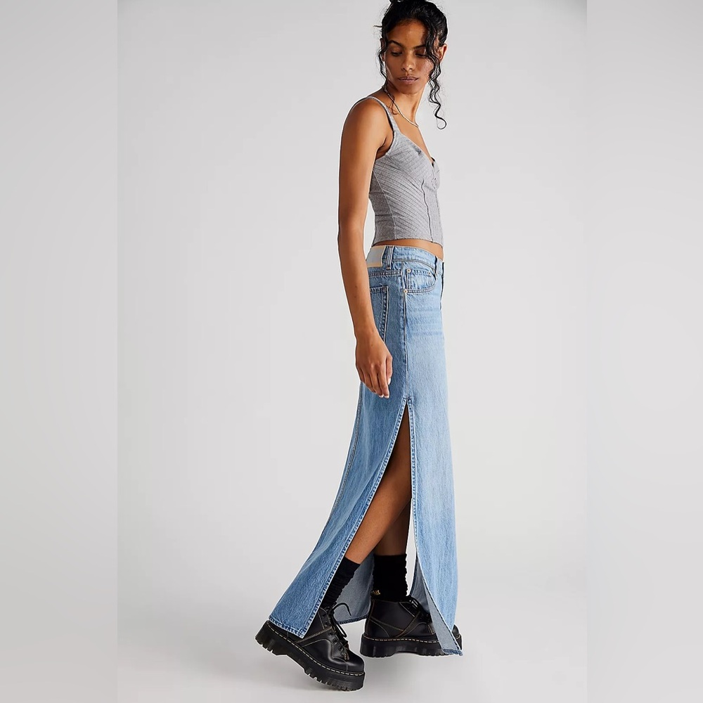 MOTHER Snacks Lil Fun Dip Slice Denim Maxi Skirt